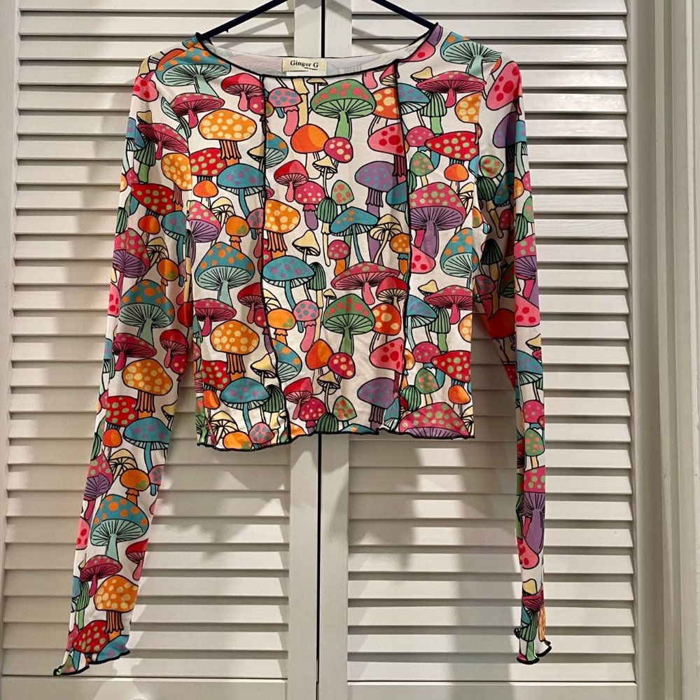 Funky, Neon, Psychedelic crop, long-sleeved mushroom shirt!